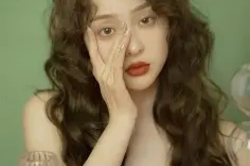 复出发新歌遭全网考古黑历史陈翔破防怒怼网友秒删动态劣迹艺人翻红彻底无望